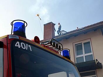 Einen Kaminbrand musste die Feuerwehr in Oberthulba löschen. Foto: Peter Rauch