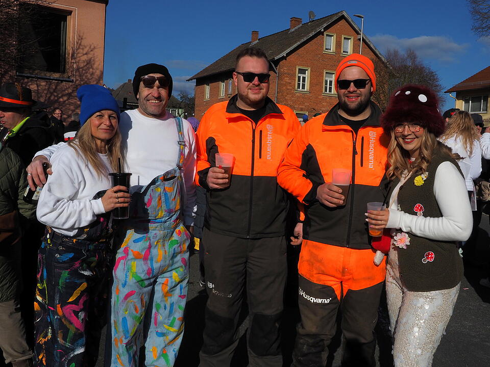 Wildes Faschingstreiben in Steinach an der Saale.