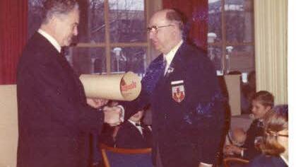 Adolf Zähler wurde im Dezember 1974 als Leiter des Jugendmusikkorps verabschiedet. Foto: Privat