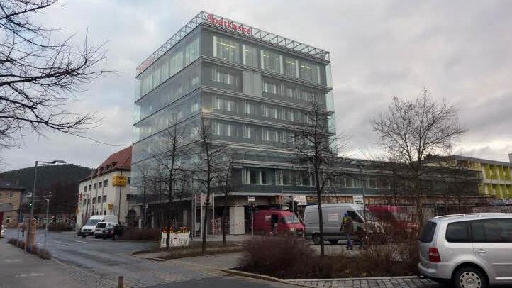 Die letzte große bauliche Investition der Sparkasse Kulmbach-Kronach war die Sanierung der Hauptstelle in Kulmbach. Foto: Archiv