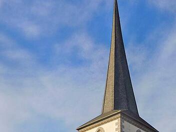 Reiche Geschichte: die Kirche in Hellingen.