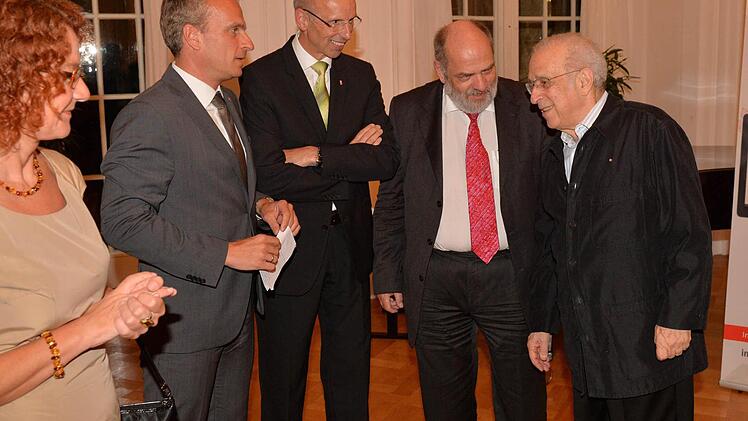Lawrence Foster hatte interessierte Zuhörer in Michaela Blankenburg, Alexander Subat, Walter Schweinsberg und Thomas Ahnert