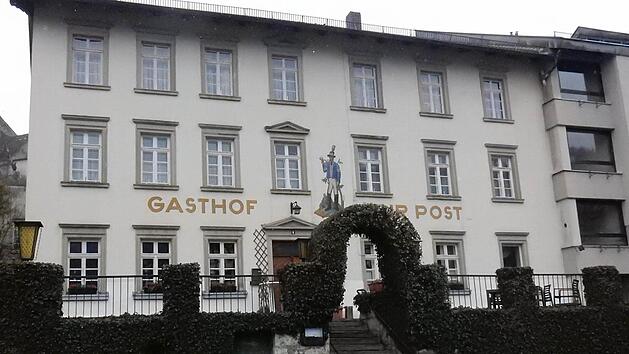 Das Hotel zur Post in Egloffstein erhält den Plänen der Eigentümer zufolge bald einen neuen Besitzer.  Foto: Reinhard Löwisch