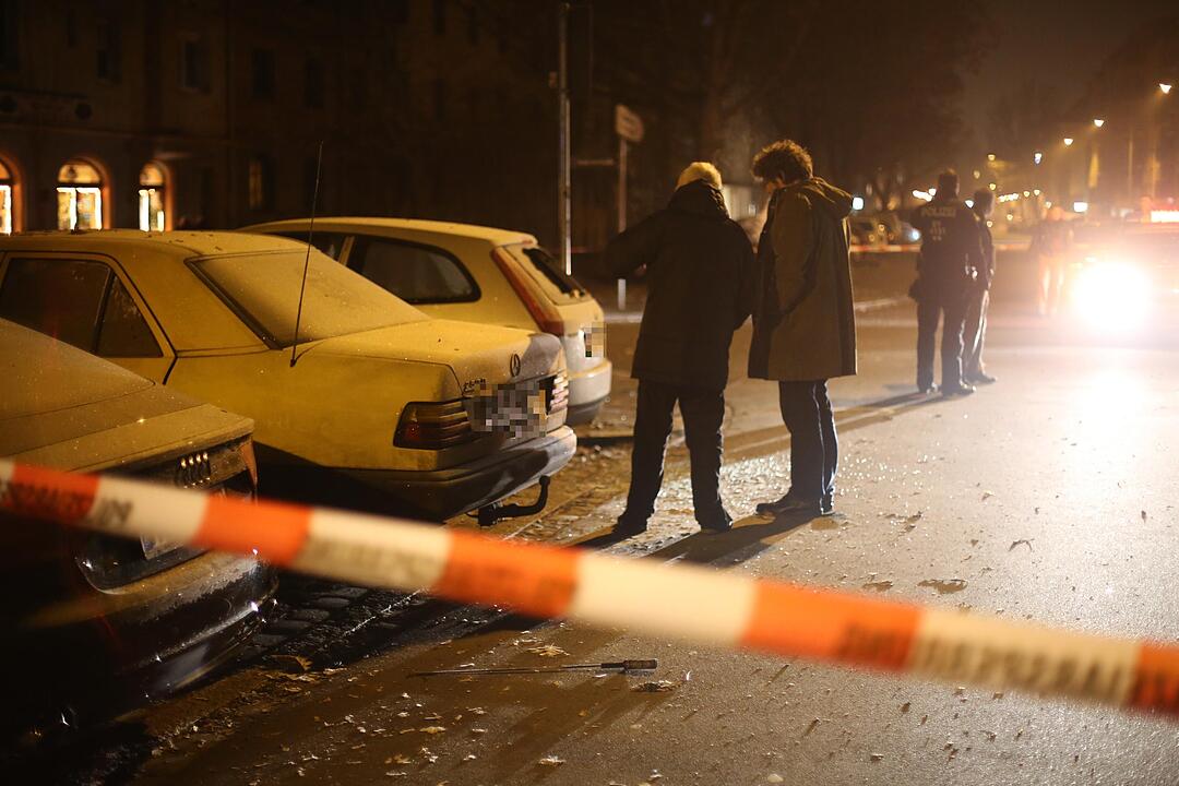 Obskure Böllerexplosion im Nürnberger Nordwesten - Mehrere Verletzte und vier beschädigte Fahrzeuge als Folge