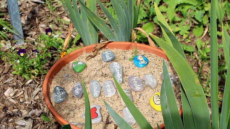 Impressionen aus dem LebensgartenFoto: Julia Raab