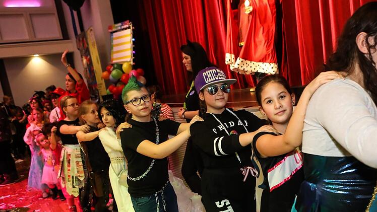 Impressionen vom Kulmbacher Kinderfasching des Kreisjugendrings, der Kommunalen Jugendarbeit und der Bayerischen RundschauFoto: Barbara Herbst