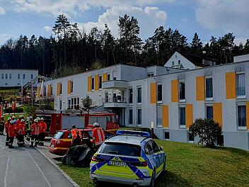 Thurnau: Klinik in Oberfranken wegen Feuer evakuiert - Hausmeister werden zu Helden