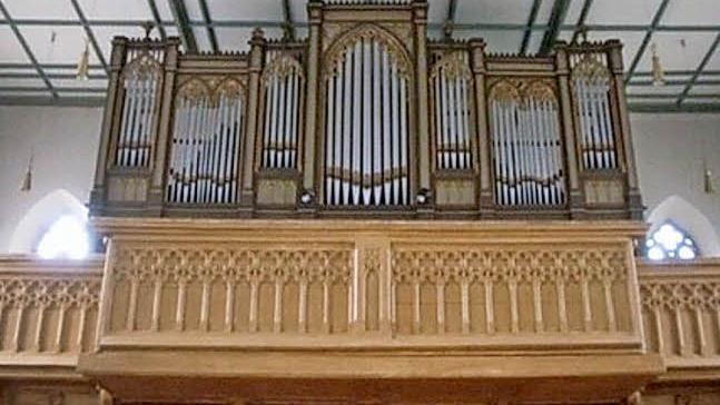 Zugunsten der stark sanierungsbedürftigen Orgel der Pfarrkirche in Tschirn findet am Sonntag ein Benefizkonzert mit dem Nordhalbener Chor GemeinSangkeit statt.  Foto: privat