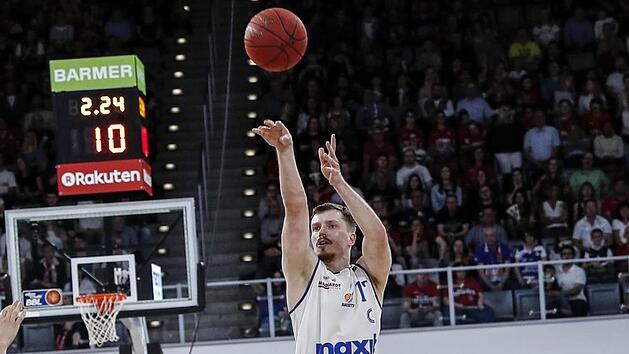 77 Dreier versenkte Andi Obst (Trefferquote 38 Prozent) in der abgelaufenen Saison. Foto: Daniel L&ouml;b