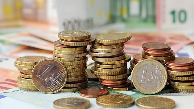 Der  Haushaltsplan f&uuml;r die Marktgemeinde Wildflecken wurde vorgestellt. Eine neue Kreditaufnahme ist im Jahr 2020 zum aktuellen Stand nicht geplant.  Symbolbild: Tobias Hase/dpa
