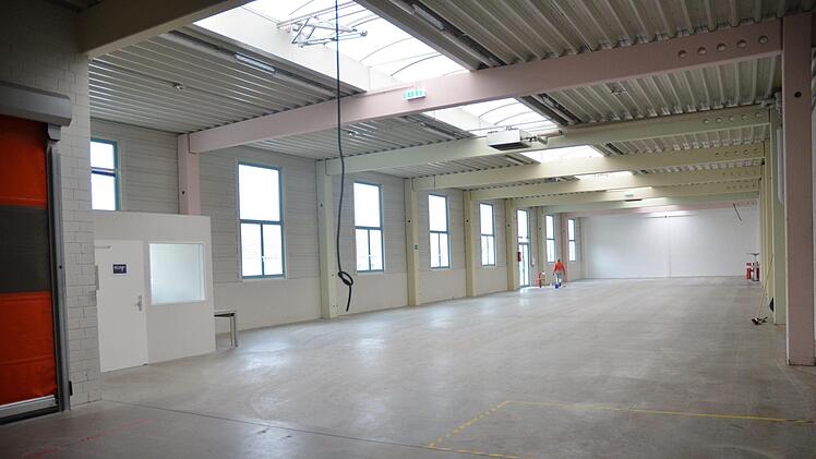 Die neue Pausenhalle ist geräumig.