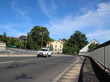 Die Brücke wird saniert - und die Zent-Bewohner werden abgeschnitten. Foto: Thomas Malz