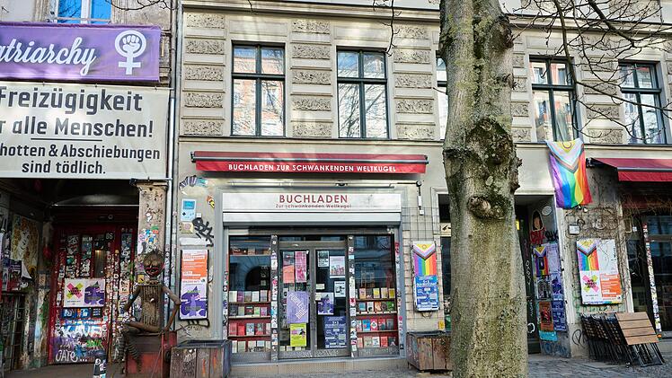 Buchhandlung "Zur schwankenden Weltkugel" in Berlin