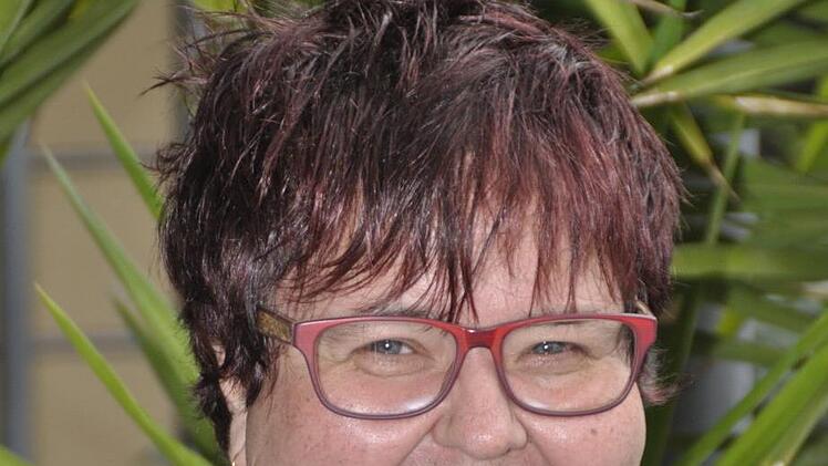 Immer ein Lächeln auf den Lippen - so kennt man die Pastoralreferentin Christine Seufert. Für sie ist ihre Arbeit eine Berufung. Foto: Peter Klopf