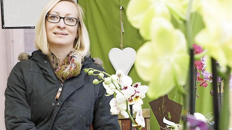 Kathrin Sell will den Weihnachtseinkauf in der Hammelburger Innenstadt attraktiv machen. Foto: Arkadius Guzy