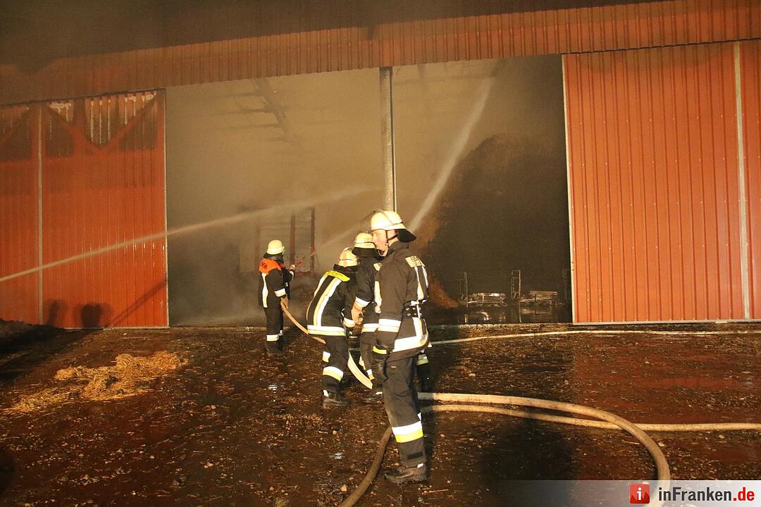 Großbrand zerstört Scheune in Herbartsdorf