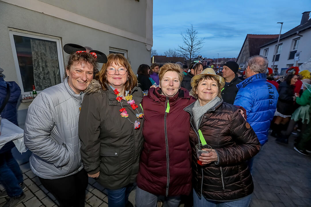 Fasching in Poppenlauer 2024!