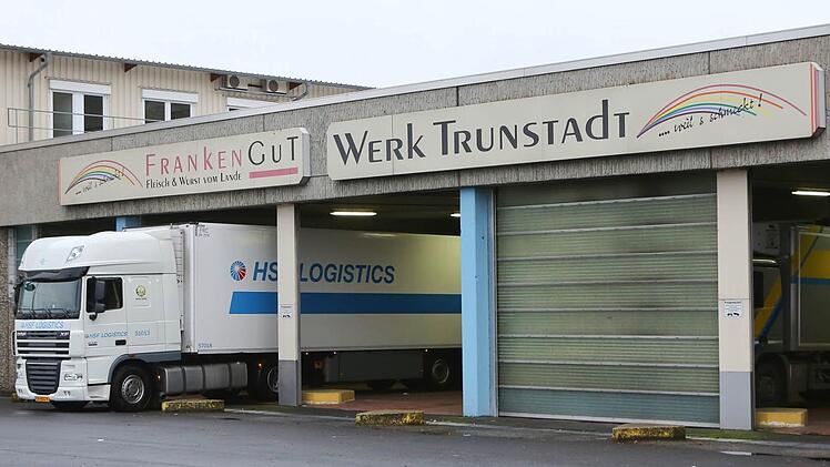 Das Franken-Gut-Werk in Trunstadt. Nach Angaben von Mitarbeitern sollen inzwischen alle sichtbaren Hinweise auf Edeka verdeckt werden. Foto: Barbara Herbst/Archiv