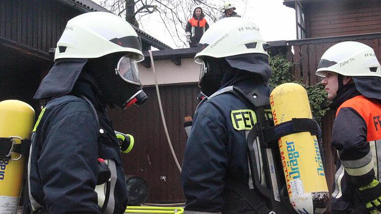 Die Atemschutzgeräteträger spielten eine wichtige Rolle. Vier Trupps von ihnen waren im Einsatz. Foto: Marco Meißner