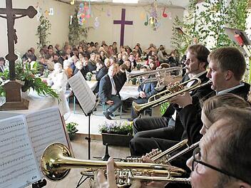 In der Herrether Festhalle wurde das Jubiläum gefeiert - wie es sich für einen Posaunenchohr gehört mit viel Musik.
