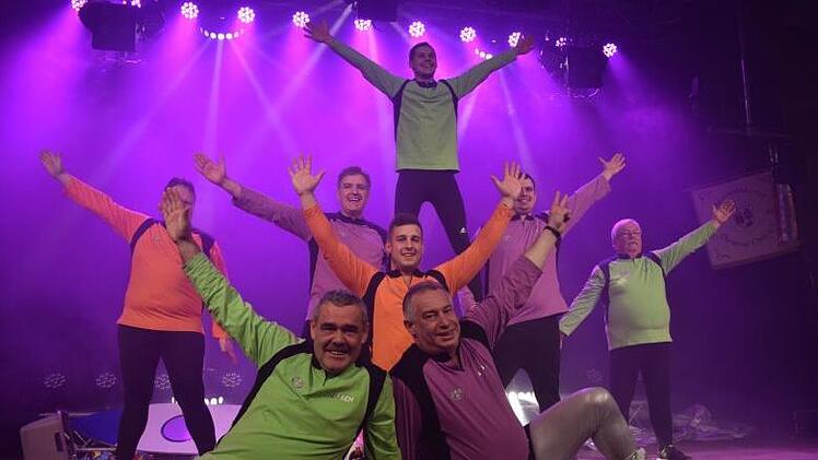 Das MCC-Männerballett beim Schlussbild