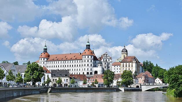 Schloss Neuburg an der Donau zählt zu den schönsten Schlössern Bayerns.