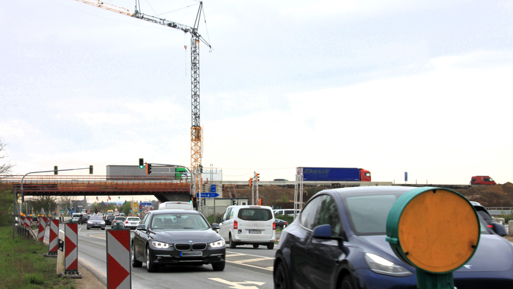 Sperrung der A3-Auffahrt bei H&ouml;chstadt
