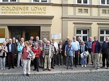 In der Gedenkstätte Goldener Löwe in Eisenach besichtigte die Reisegruppe aus Heßdorf eine Ausstellung über die Geschichte der SPD-Vorläuferpartei SDAP. Foto: privat