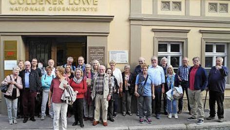 In der Gedenkstätte Goldener Löwe in Eisenach besichtigte die Reisegruppe aus Heßdorf eine Ausstellung über die Geschichte der SPD-Vorläuferpartei SDAP. Foto: privat