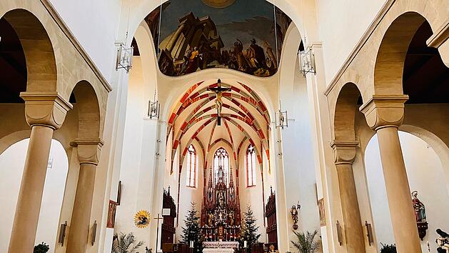 Dieb stiehlt Kreuz aus St. Jakob Kirche in Bamberg