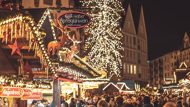 W&uuml;rzburger Weihnachtsmarkt lockt mit 125 St&auml;nden, Nikolaus-Besuch und "Lichterglanz"