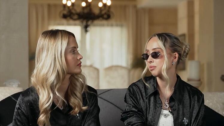 Davina und Shania sind ein Herz und eine Seele - trotz Meinungsverschiedenheiten.