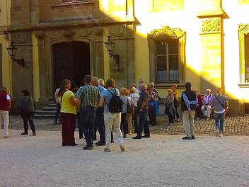 Die Chorgemeinschaft Frohsinn besuchte Dinkelsb&uuml;hl. Lena Ney