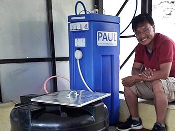 "Paul", der Wasserrucksack, bei einem Einsatz in Nepal. Foto: Birgit Kirsch