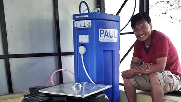 "Paul", der Wasserrucksack, bei einem Einsatz in Nepal. Foto: Birgit Kirsch