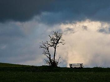 Die Rhön ist schön, keine Frage, wie dieses Bild bei Mansbach in der Rhön zeigt, aber ... Foto: Frank Rumpenhorst/dpa