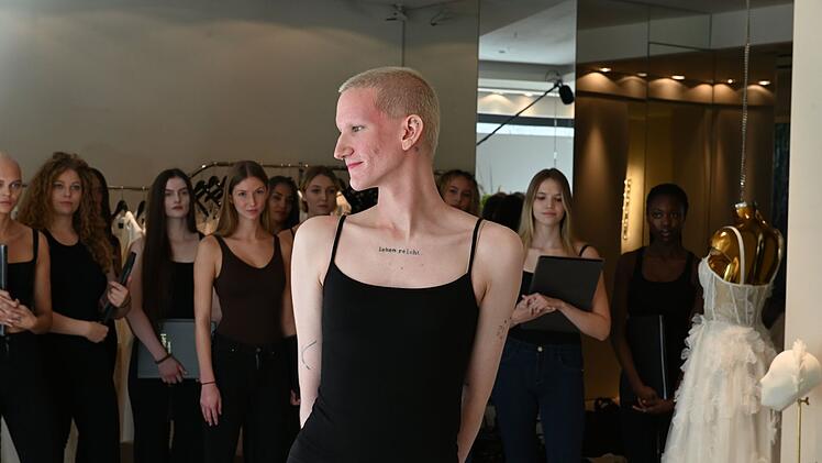 Kim (24) lotst die anderen in Berlin zum falschen Ort - und sorgt f&uuml;r Stress.