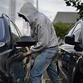 In Nürnberg randalierten am Sonntagmorgen zwei Personen. Anschließend leisteten sie Widerstand gegen Polizisten. Eine Beamtin wurde dabei verletzt. Symbolfoto: www.polizei-beratung.de