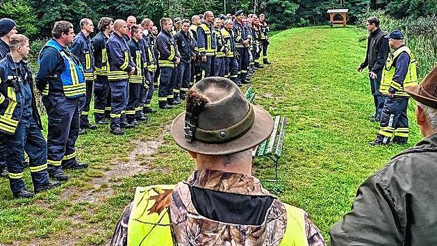 Afrikanische Schweinepest: Feuerwehr hilft suchen