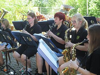 Eine gern gehörte Gastkapelle sind die Thulbataler Musikanten (im Bild) beim Gartenfest der Stadtkapelle Hammelburg. Winfried Ehling