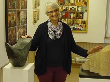 Irene Peil mit ihrer Trilogie "Glaube - Liebe - Hoffnung".Foto: Brigitta Kempe-Wolf