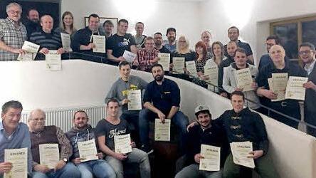 Die Gr&uuml;ndungsmitglieder der Kerwasburschen  Foto: Thomas Gengler