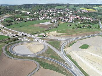 Blick auf die Umgehung Untersteinach. Foto: Staatliches Bauamt Bayreuth