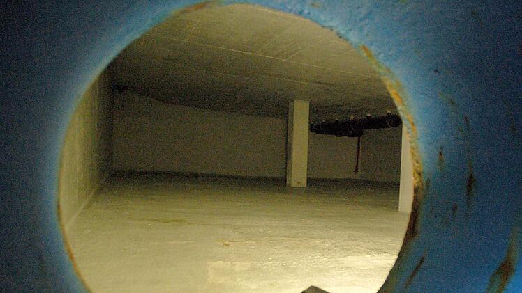 Hier verschwindet das Wasser, das bei Wellenbetrieb vorübergehend nicht gebraucht wird. Foto: Rainer Lutz