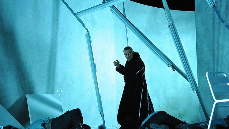 Richard Wagners "Parsifal" feierte Premiere am Landestheater Coburg. Szene aus der Neuinszenierung von Jakob Peters-MesserFoto: Andrea Kremper