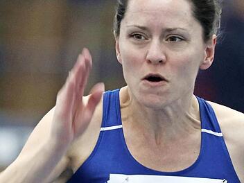 Christine Priegelmeir brauchte keine Konkurrenz in ihrer Altersklasse, um sich für drei Spitzenleistungen zu motivieren.  Foto: Theo Kiefner