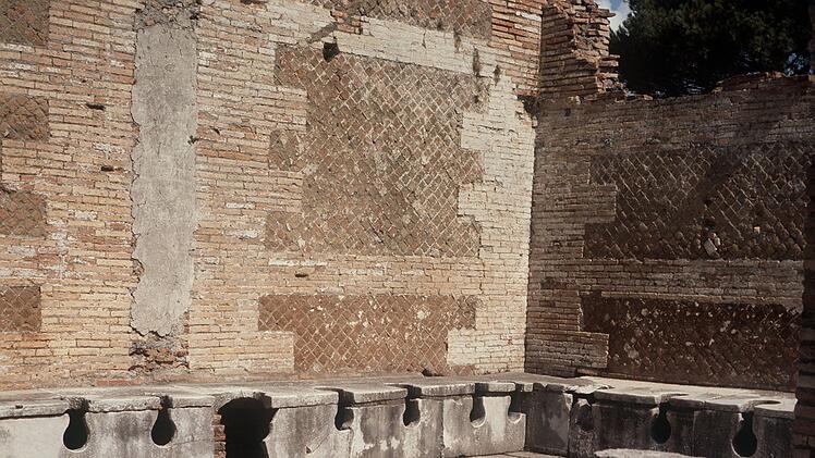 Römische Toiletten - Welttoilettentag