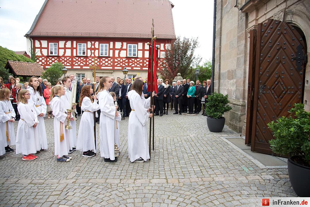 Nach einjähriger Kirchensanierung: Hannberg feiert die Wiedereröffnung der Wehrkirche der Pfarrei Geburt Mariens Hannberg