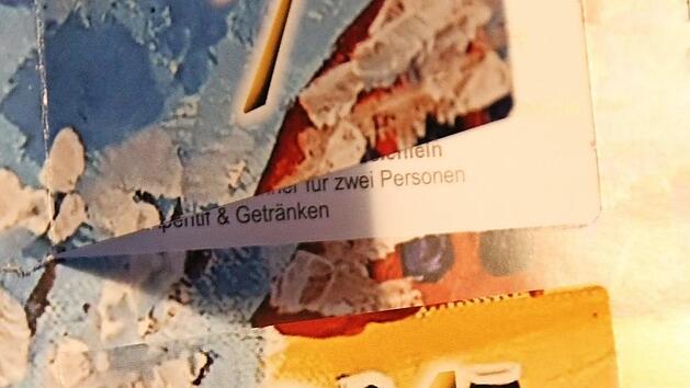 Am Adventskalender der H&ouml;chstadter Rotarier wird heute das letzte T&uuml;rchen ge&ouml;ffnet. &nbsp; Foto: ad