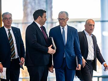 &laquo;Stahlgipfel&raquo; im Kanzleramt